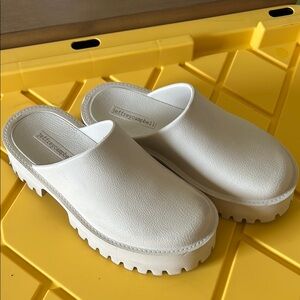 Jeffrey Campbell White Women's Clogs